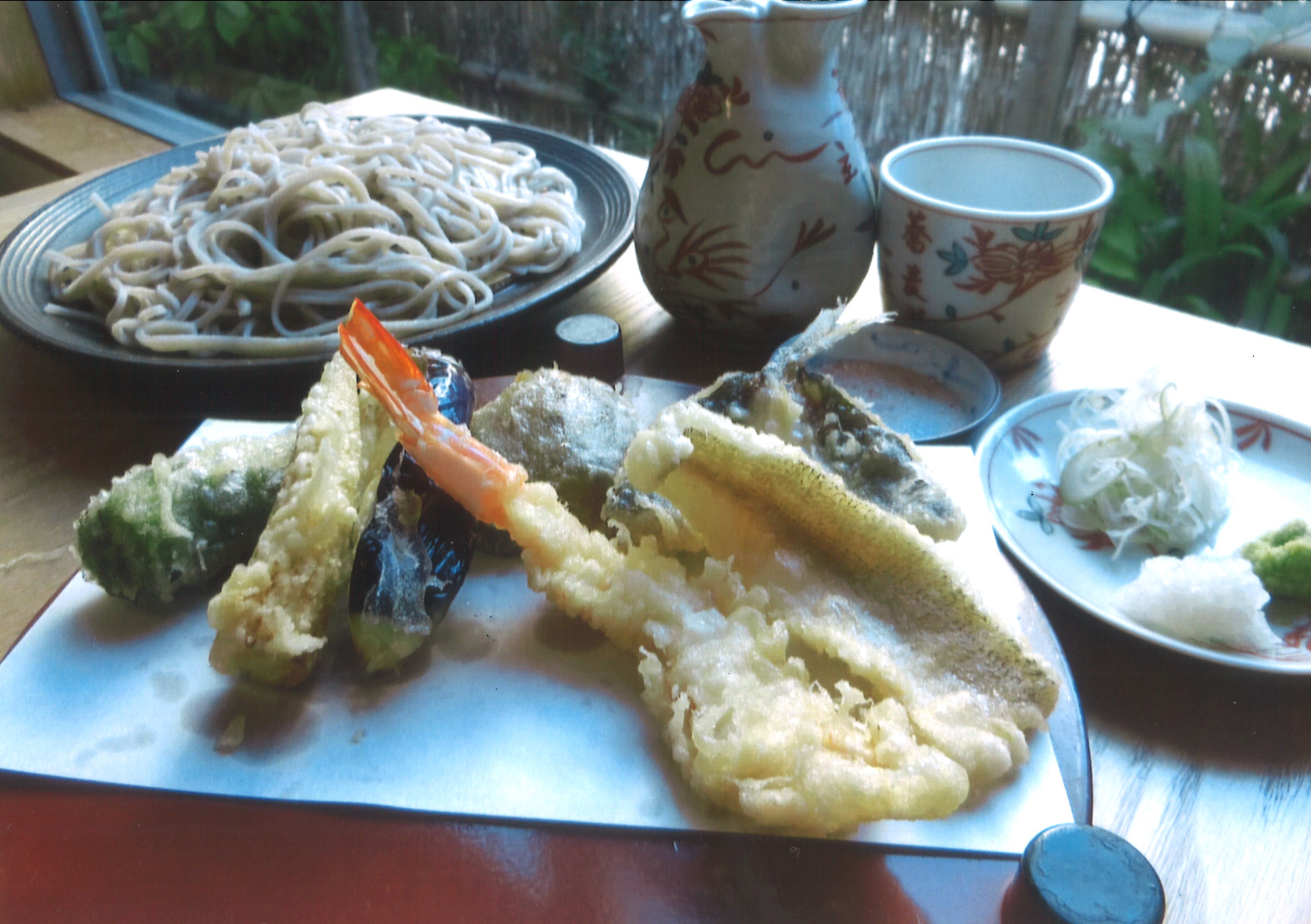 上天盛　2,000円税込野菜4種・えび魚天ぷら2種とせいろ