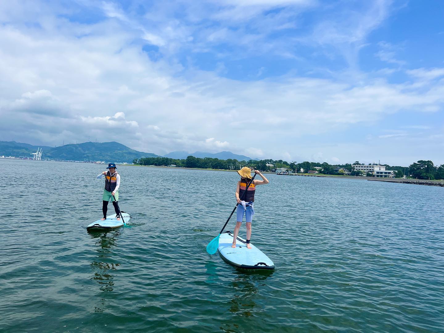 内海なので初めてでも安全に楽しめるSUPスクール