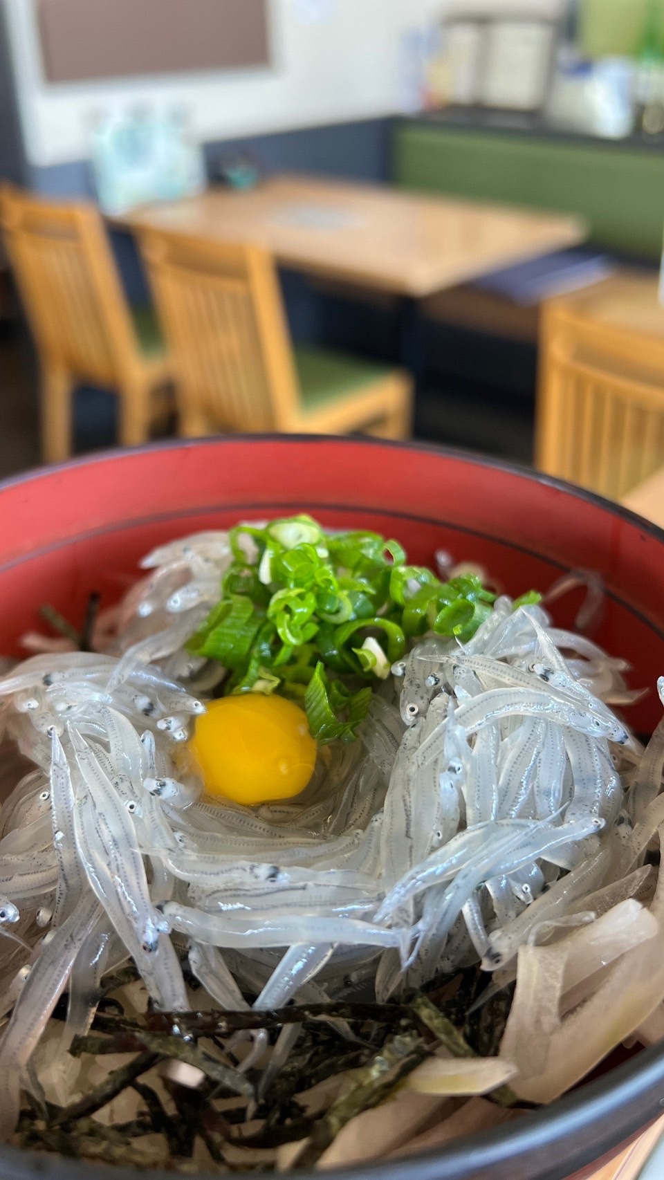 料理（しらす丼）