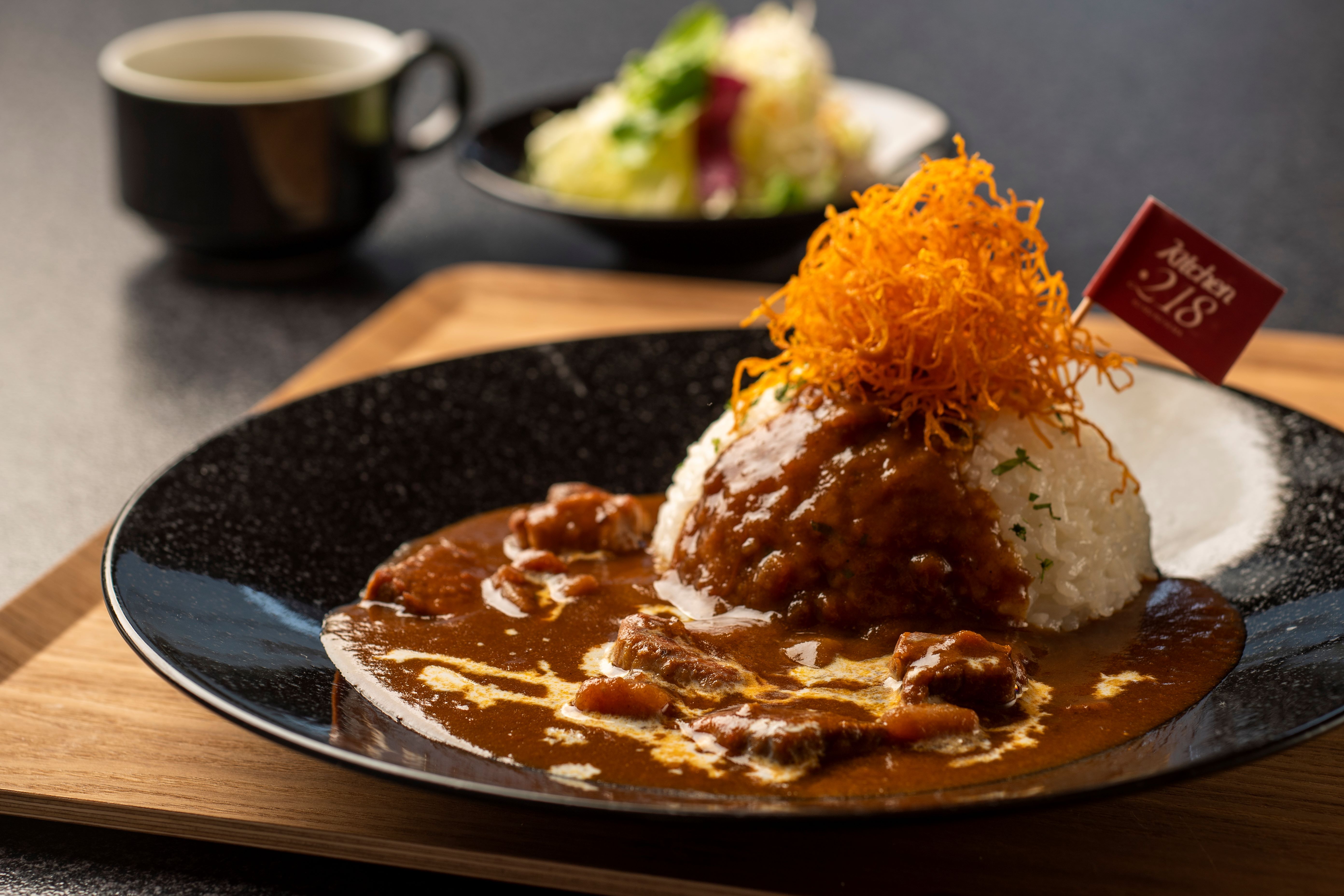 料理（溶岩カレー）