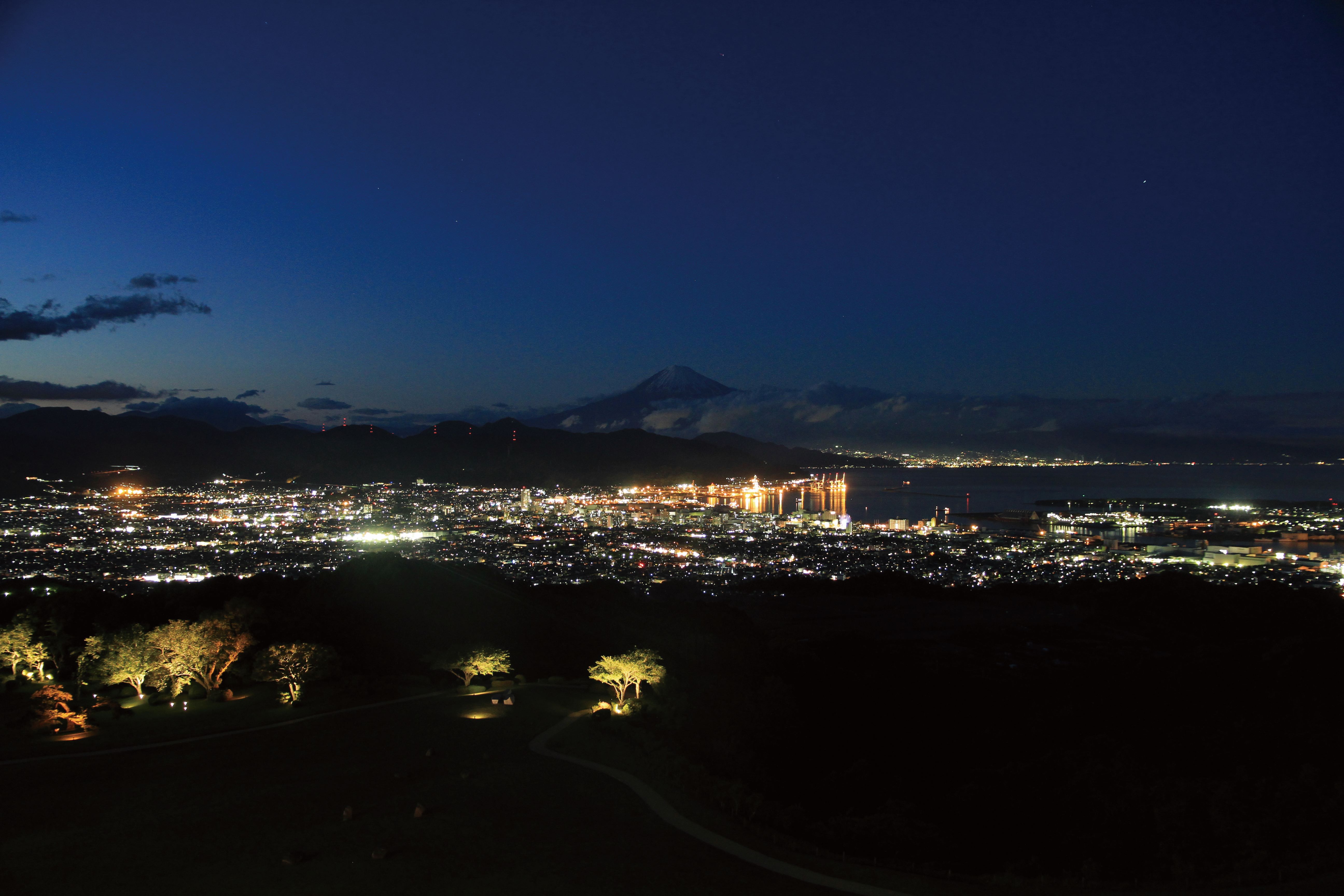 アッパーラウンジ夜景