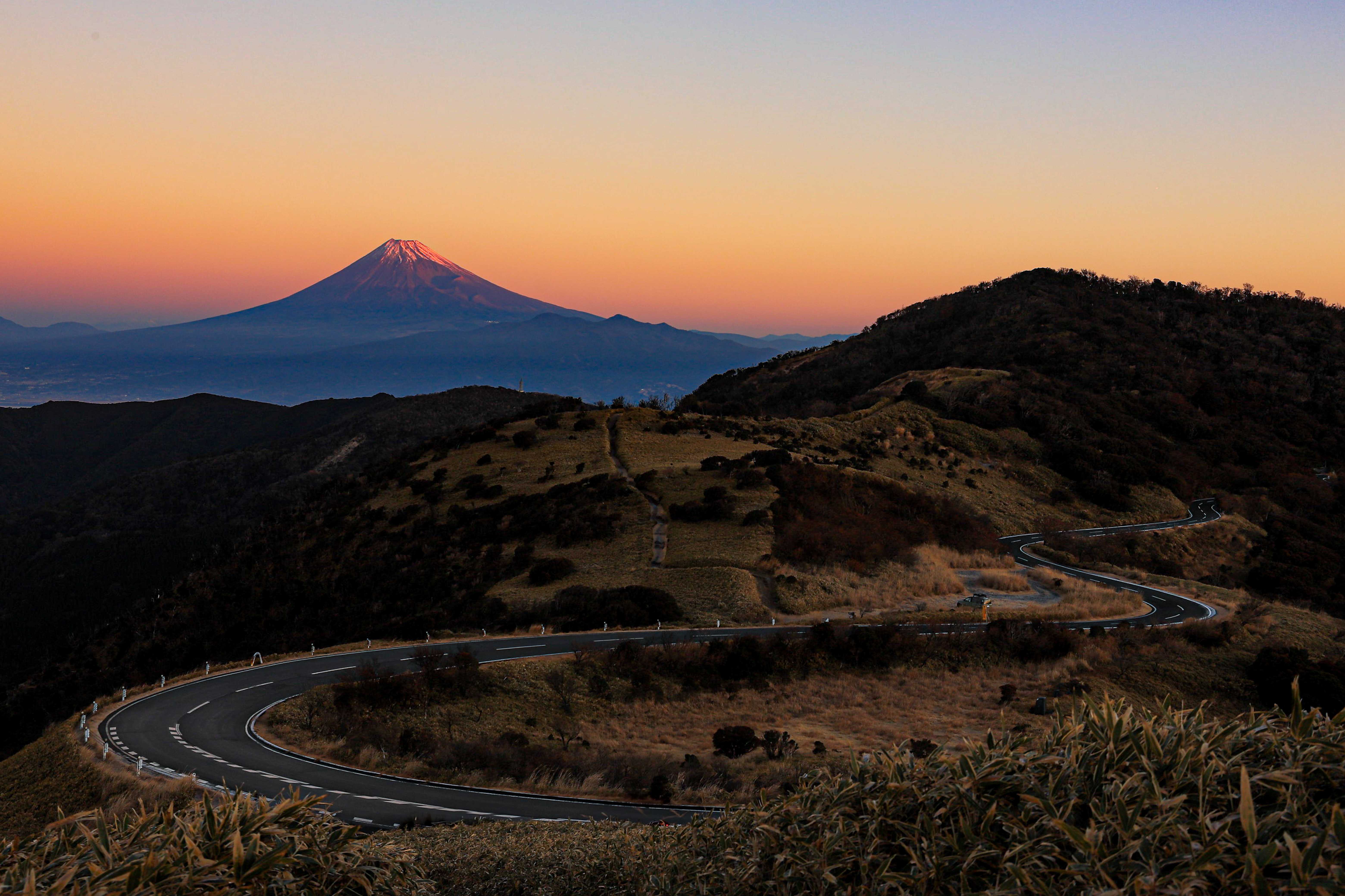 ワインディングロード