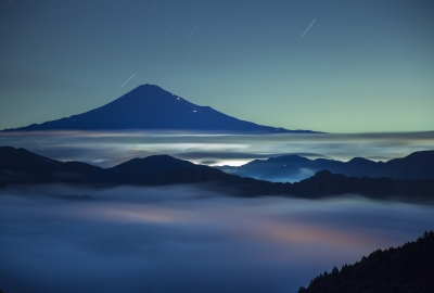 誠実 雲海に浮かぶ富士山 - 通販 - oestefmbarreiras.com.br