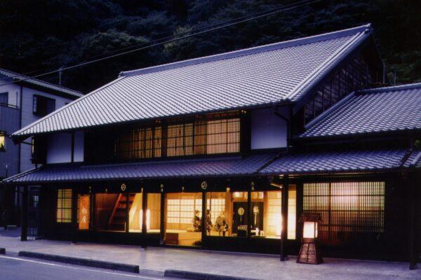 大旅籠柏屋