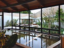 さがら子生れ温泉会館