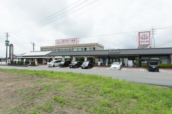 たこまん小笠本店は、株式会社たこ満の本社と工場、遠州茶家が隣接