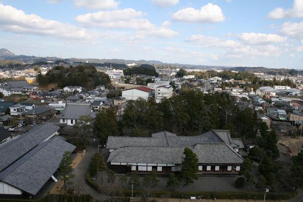 天守閣最上階から東方向に富士山が見えるかも？！