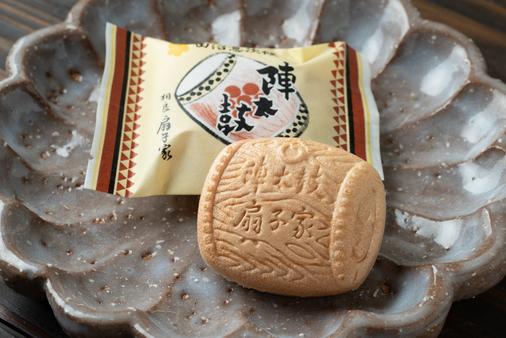 田沼意次ゆかりの陣太鼓にちなんでつくられた「陣太鼓最中」