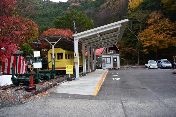 寸又峡の駐車場
