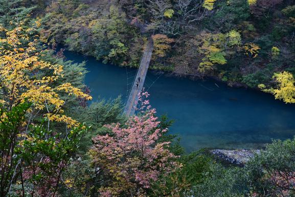 階段から時折見える絶景
