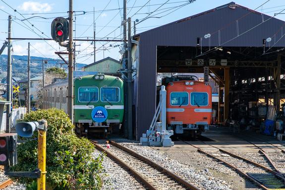 岳南富士岡駅の車庫