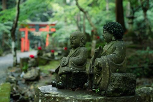 険しい表情や穏やかな表情など、五百羅漢像は人間のすべての表情を表しているとも