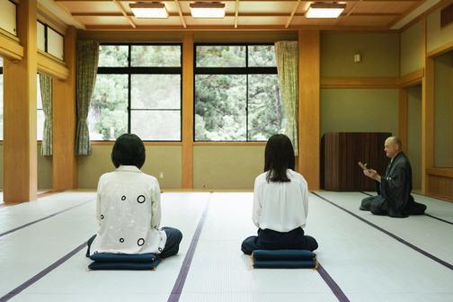 窓の外に緑や時折聞こえてくる鳥のさえずりも、心を穏やかにしてくれます