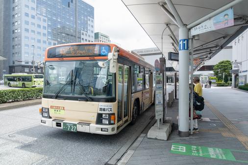 11番乗り場はJR静岡駅北口を出てすぐの場所にあります
