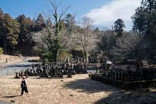 富士講の人々によって建立された碑塔が並んでいます