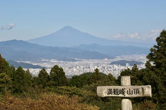 登山初心者にもおすすめの「満観峰」と江戸時代の情緒漂う「花沢の里」