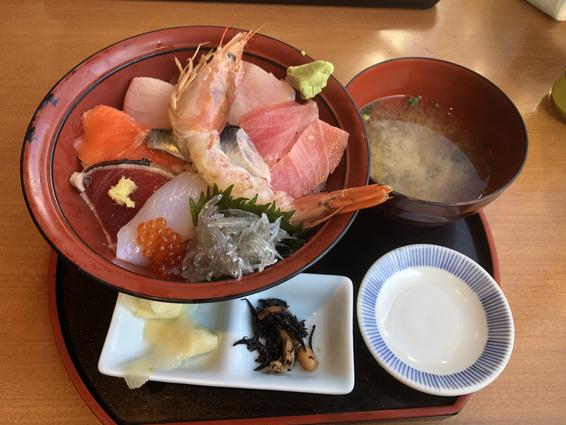 清水魚市場「河岸の市」は絶品の海鮮丼や食べ歩きが充実！