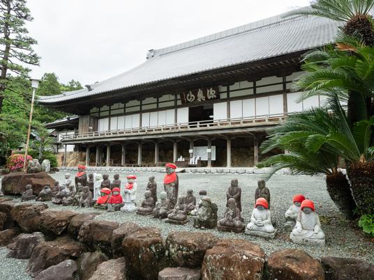 浜松・方広寺を徹底解説！歴史や見どころ、禅寺修行体験をご紹介します