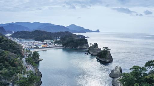 西伊豆町／堂ヶ島夕陽のまち・西伊豆は ありのままの自然に癒やされる町