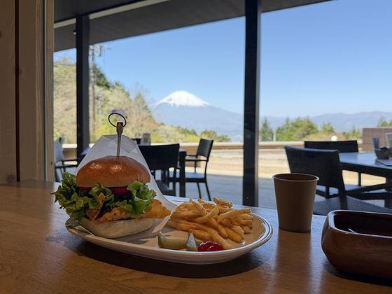 FUJIMI CAFE