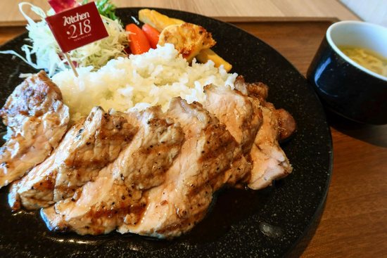 ふじのくにポークステーキランチ(溶岩焼き、ロース)