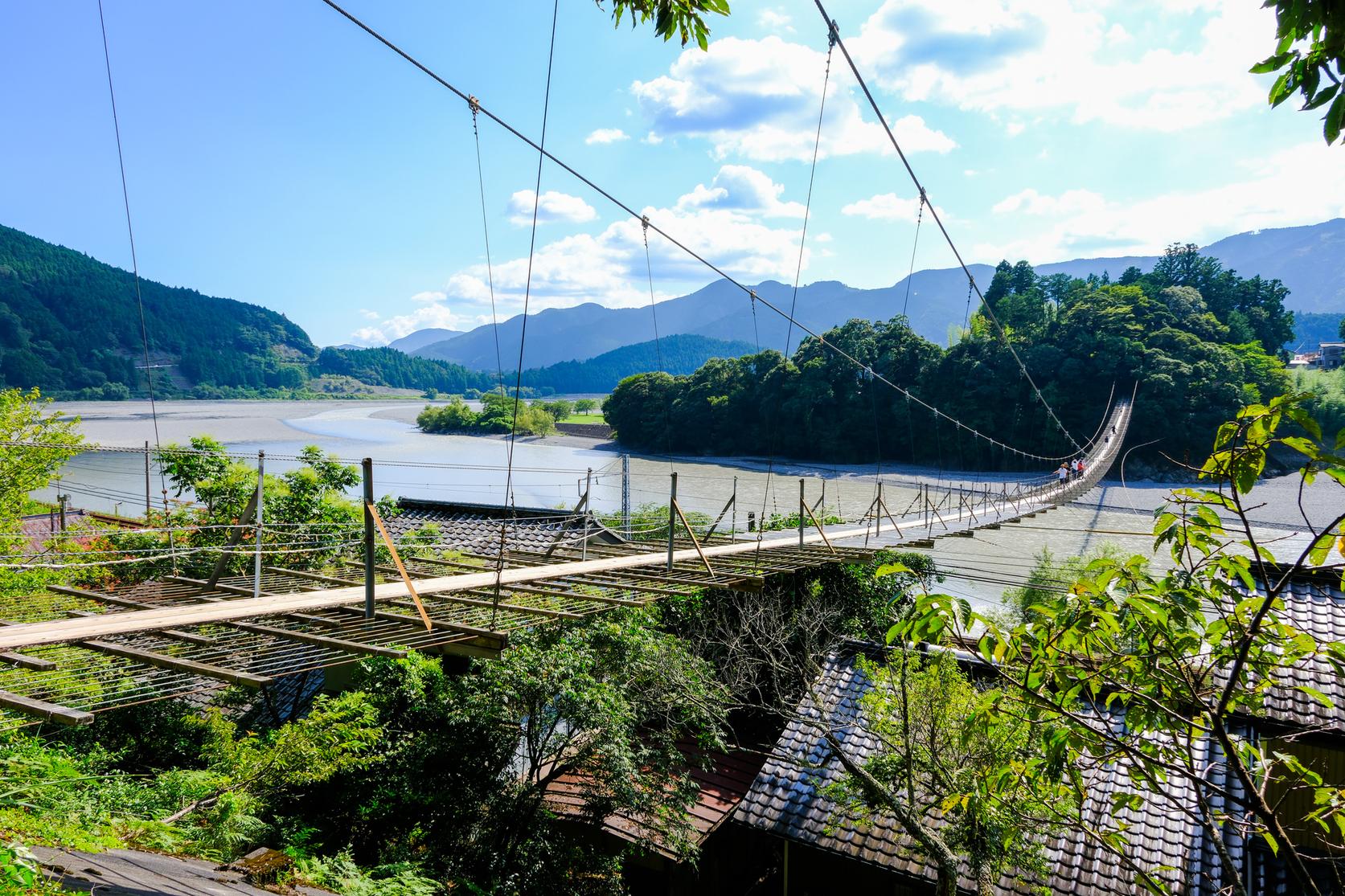 塩 郷 の 吊橋