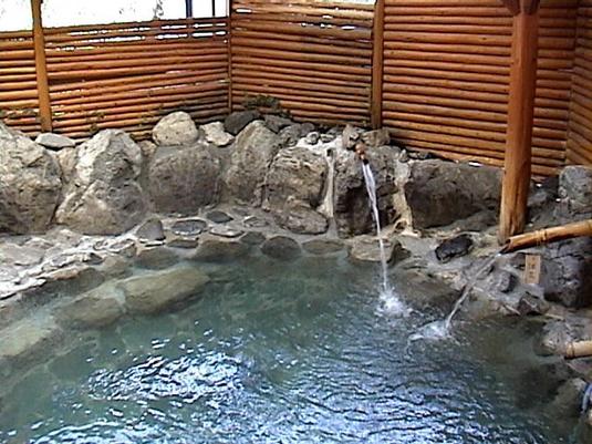 野鳥のさえずりや風の音を感じながら、癒しのひと時を・・・