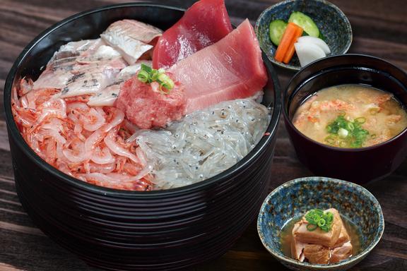しずまえ海鮮丼